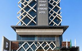 White Diamond Hotel Sari